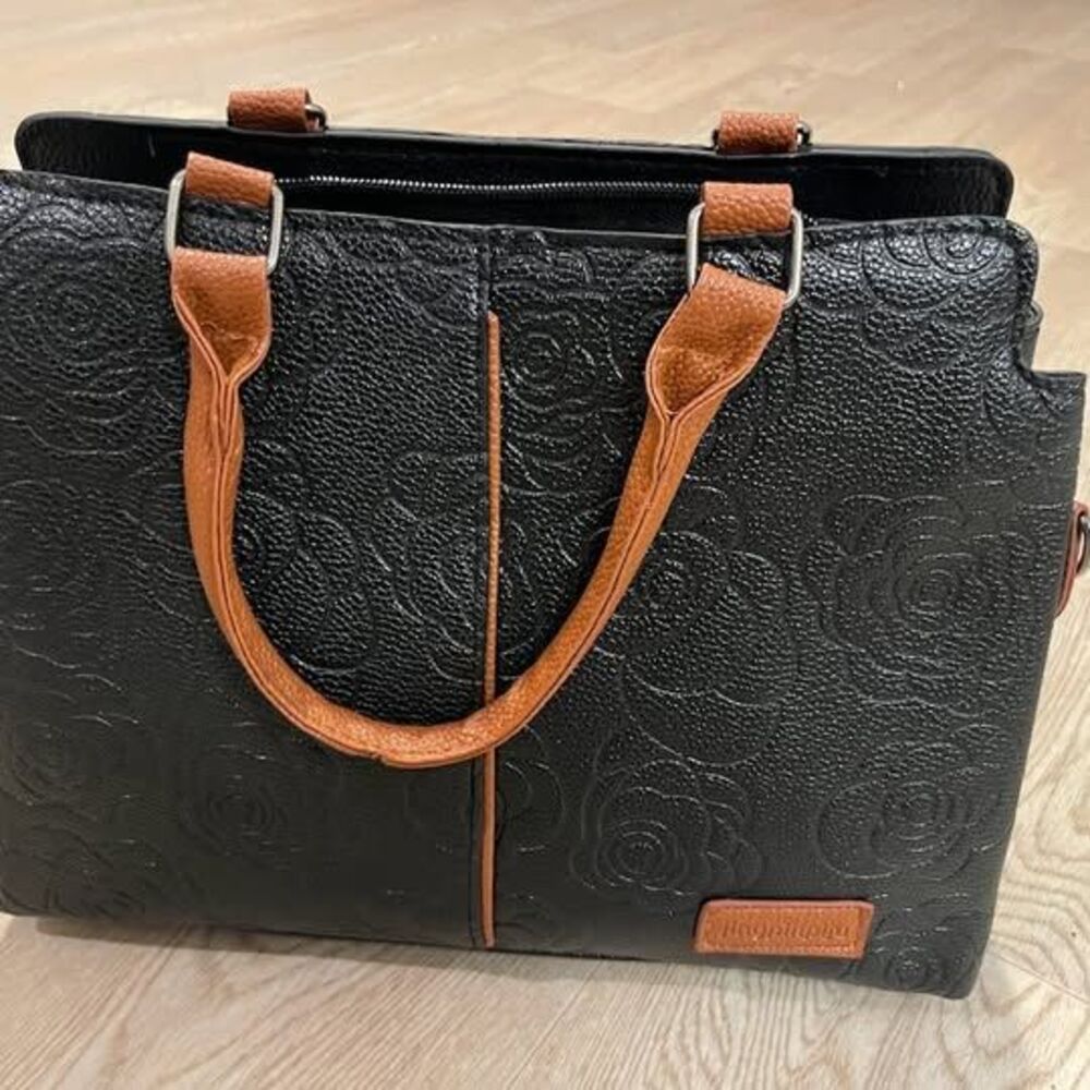 Fashion Women's Purses Black / Carteras de Mujer color negro